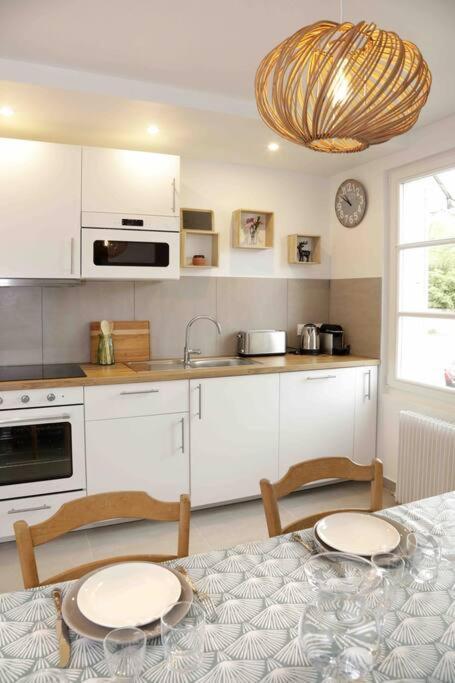 Paddock Prestige By La Boite En Plus Chantilly Esterno foto